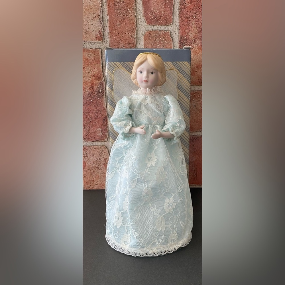 Vintage, Avon Snow Angel Tree Topper Doll